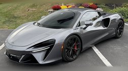 2023 McLaren Artura Base