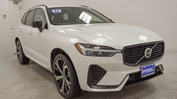 2022 Volvo XC60 B6 R-Design