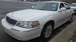2011 Lincoln Town Car Signature Limited