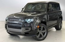 2025 Land Rover Defender 90 V8