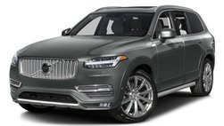 2016 Volvo XC90 T6 Momentum