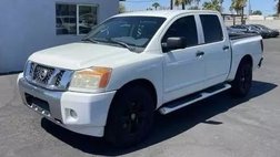 2014 Nissan Titan SV