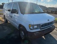 2000 Ford E-150 Base
