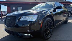 2017 Chrysler 300 Limited