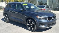 2021 Volvo XC40 T5 Momentum