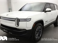 2025 Rivian R1S Adventure