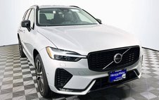 2025 Volvo XC60 B5 Plus Dark Theme