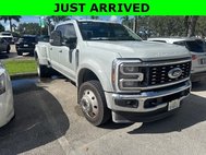 2025 Ford F-450 Super Duty Lariat