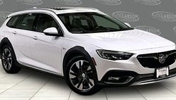 2018 Buick Regal TourX Essence