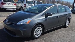 2014 Toyota Prius v Three