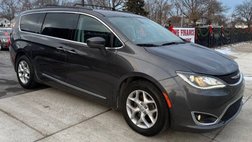 2017 Chrysler Pacifica Touring Plus