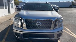 2017 Nissan Titan SV Crew Cab 4WD