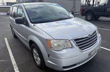 2010 Chrysler Town and Country LX