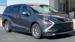 2021 Toyota Sienna LE 8-Passenger