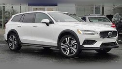 2025 Volvo V60 Cross Country B5 Plus