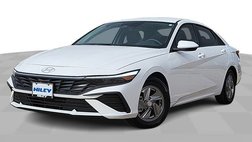 2025 Hyundai Elantra SE