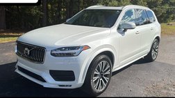2021 Volvo XC90 T6 Momentum 6-Passenger