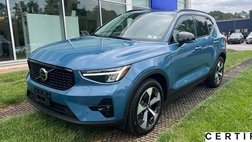 2024 Volvo XC40 B5 Plus Dark Theme