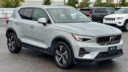 2025 Volvo XC40 B5 Core Bright Theme