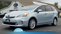 2014 Toyota Prius v Five