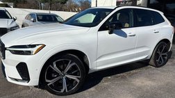 2023 Volvo XC60 B5 Ultimate Dark Theme