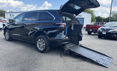 2023 Toyota Sienna XLE 7-Passenger