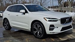 2022 Volvo XC60 B5 Momentum