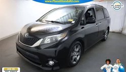 2014 Toyota Sienna SE 8-Passenger