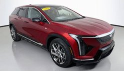 2025 Cadillac OPTIQ Luxury 1