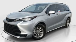 2021 Toyota Sienna LE 8-Passenger