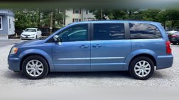 2012 Chrysler Town and Country Touring-L