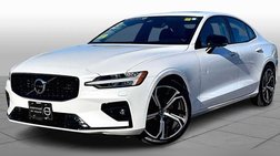 2024 Volvo S60 B5 Ultimate Dark Theme