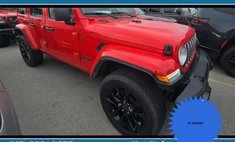 2025 Jeep Wrangler Sahara 4WD