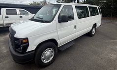 2013 Ford E-Series E-350 XLT Super Duty Extended Passenger Van