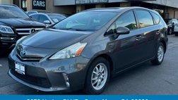 2013 Toyota Prius v Five