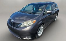 2013 Toyota Sienna LE 7-Passenger