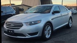 2015 Ford Taurus SE