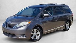 2017 Toyota Sienna LE