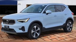 2024 Volvo XC40 B5 Plus Bright Theme