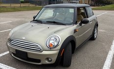 2010 MINI Cooper Base