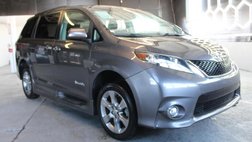 2013 Toyota Sienna SE 8-Passenger