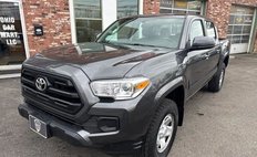 2017 Toyota Tacoma SR