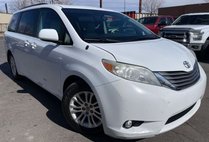 2014 Toyota Sienna XLE 8-Passenger