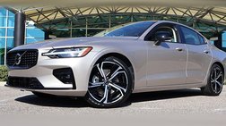 2024 Volvo S60 B5 Plus Dark Theme