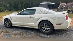 2005 Ford Mustang GT Premium