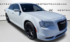2021 Chrysler 300 Touring