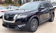 2022 Nissan Pathfinder SV