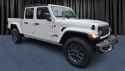 2024 Jeep Gladiator Sport S
