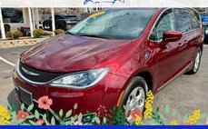 2020 Chrysler Pacifica Hybrid Touring L