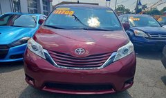 2015 Toyota Sienna LE 7-Passenger Auto Access Seat